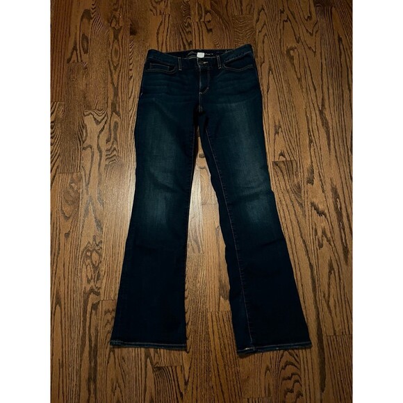 Eddie Bauer Women's Slightly Curvy Fit Bootcut Jeans Size 8 - Picture 1 of 4